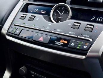 Lexus NX 300H PREMIER