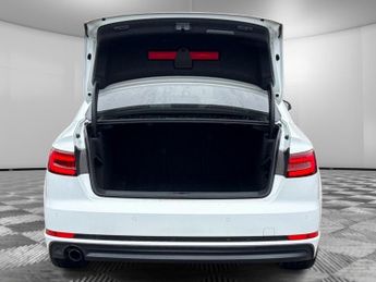 Audi A4 TFSI S LINE BLACK EDITION