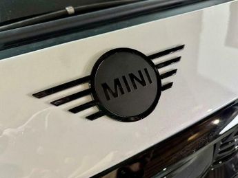 MINI Countryman 1.5C MHEV Classic Auto Euro 6 (s/s) 5dr