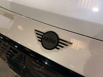 MINI Countryman 1.5C MHEV Classic Auto Euro 6 (s/s) 5dr