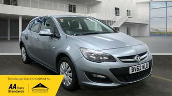 Vauxhall Astra 1.4 16v Exclusiv Hatchback 5dr Petrol Manual Euro 5 (100 ps)