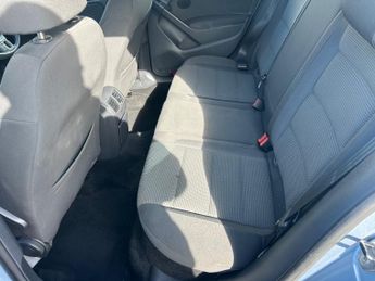 Volkswagen Golf SE TSI DSG