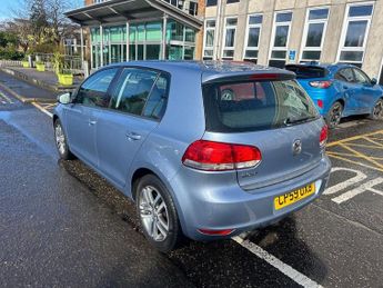 Volkswagen Golf SE TSI DSG