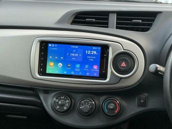 Toyota Yaris 1.0 Dual VVT-i Icon Multidrive S Euro 5