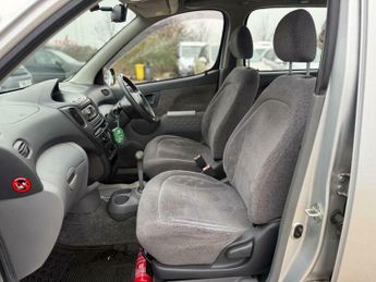Toyota Yaris Verso 1.3 Verso Hatchback 5dr Petrol Automatic (165 g/km, 85 bhp)