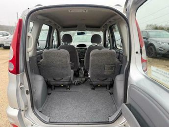 Toyota Yaris Verso 1.3 Verso Hatchback 5dr Petrol Automatic (165 g/km, 85 bhp)