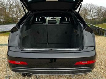 Audi Q3 2.0 TDI S line S Tronic quattro Euro 5 (s/s) 5dr