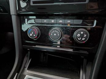 Volkswagen Golf 2.0 TDI BlueMotion Tech GT DSG Euro 5 (s/s) 5dr