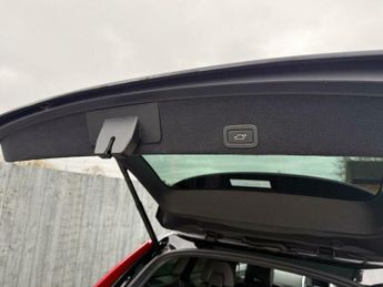 Volvo XC60 2.4 D5 R-Design Lux Nav Auto AWD Euro 6 (s/s) 5dr