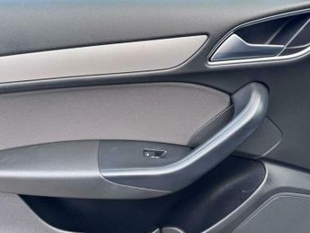 Audi Q3 1.4 TFSI S line SUV 5dr Petrol S Tronic Euro 6 (s/s) (150 ps)