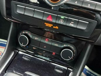 Infiniti Q30 2.2d SE DCT Euro 6 (s/s) 5dr