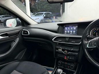 Infiniti Q30 2.2d SE DCT Euro 6 (s/s) 5dr