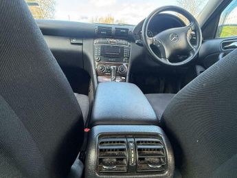 Mercedes-Benz C Class 1.8 C180 Kompressor Classic SE 4dr