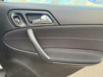 Mercedes-Benz C Class 1.8 C180 Kompressor Classic SE 4dr