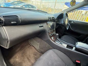 Mercedes-Benz C Class 1.8 C180 Kompressor Classic SE 4dr