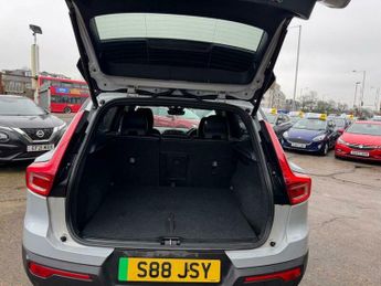 Volvo XC40 Recharge Twin 78kWh Plus Auto AWD 5dr