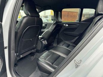 Volvo XC40 Recharge Twin 78kWh Plus Auto AWD 5dr