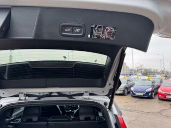 Volvo XC40 Recharge Twin 78kWh Plus Auto AWD 5dr