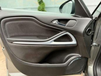 Vauxhall Zafira 1.4i Turbo SRi Nav Auto Euro 6 5dr