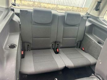 Volkswagen Touran 1.6 TDI BlueMotion Tech S DSG Euro 5 (s/s) 5dr