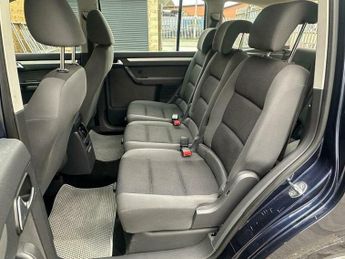 Volkswagen Touran 1.6 TDI BlueMotion Tech S DSG Euro 5 (s/s) 5dr