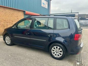 Volkswagen Touran 1.6 TDI BlueMotion Tech S DSG Euro 5 (s/s) 5dr