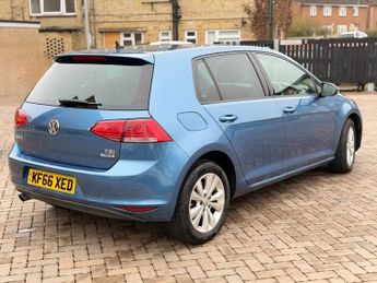 Volkswagen Golf 1.2 TSI BLUEMOTION ** HPI CLEAR ** LOW MILAGE **