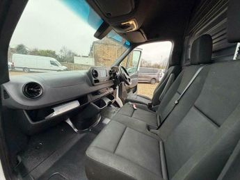 Mercedes-Benz Sprinter 2.0 315 CDI Progressive G-Tronic RWD L3 H2 Euro 6 (s/s) 5dr