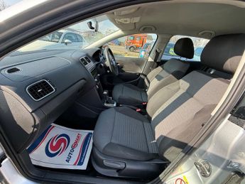 Volkswagen Polo SE DSG