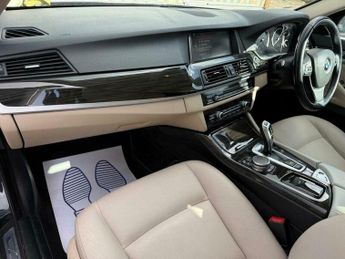 BMW 5 SERIES 2.0 520d Luxury Saloon 4dr Diesel Auto Euro 6 (s/s) (190 ps)