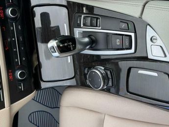 BMW 5 SERIES 2.0 520d Luxury Saloon 4dr Diesel Auto Euro 6 (s/s) (190 ps)