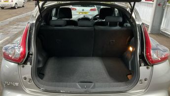 Nissan Juke 1.6 N-Connecta SUV 5dr Petrol XTRON Euro 6 (117 ps)