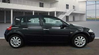 Renault Megane 1.6 Megane Dynamique Auto 5dr