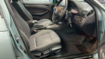 BMW 3 SERIES 2.2 320I SE Auto 4dr