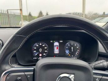 Volvo XC40 2.0 T4 R-Design Auto AWD Euro 6 (s/s) 5dr