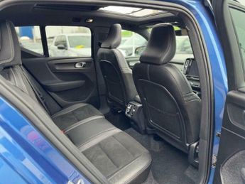 Volvo XC40 2.0 T4 R-Design Auto AWD Euro 6 (s/s) 5dr