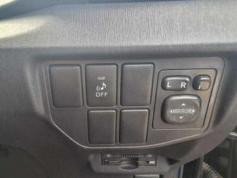 Toyota Prius 1.8 Hybrid VVT-h CVT 5dr