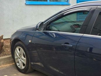 Vauxhall Insignia 2.0 CDTi Exclusiv Sports Tourer Auto Euro 5 5dr