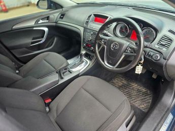 Vauxhall Insignia 2.0 CDTi Exclusiv Sports Tourer Auto Euro 5 5dr