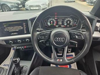 Audi A1 1.5 TFSI 35 S line Sportback 5dr Petrol S Tronic Euro 6 (s/s) (1