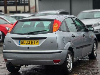 Ford Focus 1.6i 16v Zetec 5dr