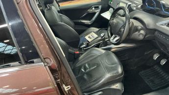 Peugeot 2008 BLUE HDI S/S FELINE MISTRAL