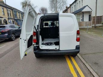 Citroen Berlingo E 635 LX CVT FWD L1 H1 5dr