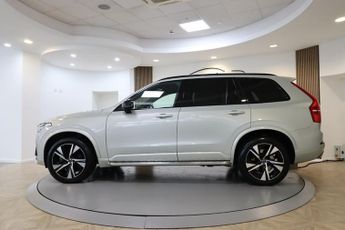 Volvo XC90 B5 R-DESIGN AWD