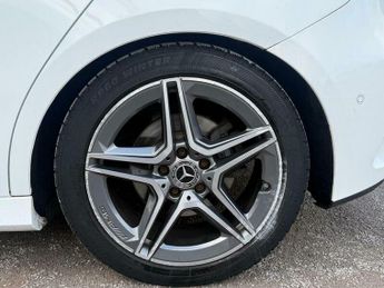 Mercedes-Benz A Class 2.0 A250 AMG Line (Premium) 7G-DCT Euro 6 (s/s) 5dr