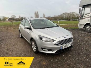 Ford Focus 1.6 Titanium Hatchback 5dr Petrol Powershift Euro 6 (125 ps)