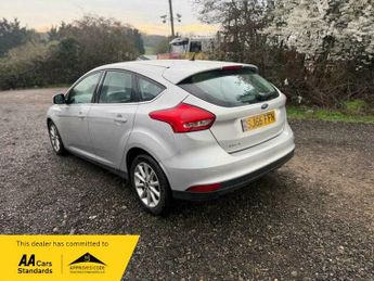 Ford Focus 1.6 Titanium Hatchback 5dr Petrol Powershift Euro 6 (125 ps)