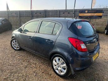 Vauxhall Corsa 1.4i 16v SE 5dr (a/c)