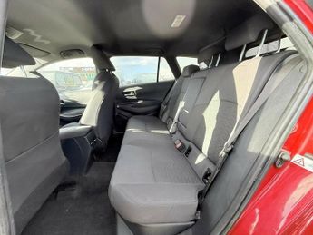 Toyota Corolla 2.0 VVT-h Design Touring Sports CVT Euro 6 (s/s) 5dr