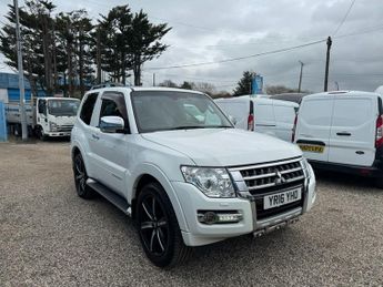 Mitsubishi Shogun DI-D BARBARIAN 3.2L 190PS * AUTOMATIC * 4X4 * AIR CON ** NO VAT 